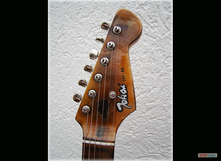 Guitar 4  (Verkocht/Verkauft/Sold)