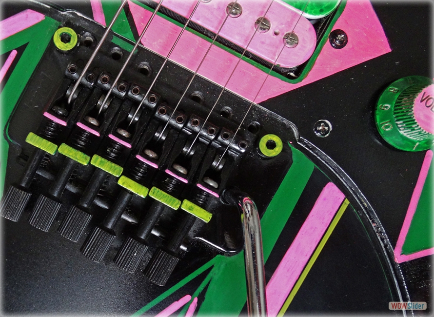 Guitar 5  (Verkocht/Verkauft/Sold)