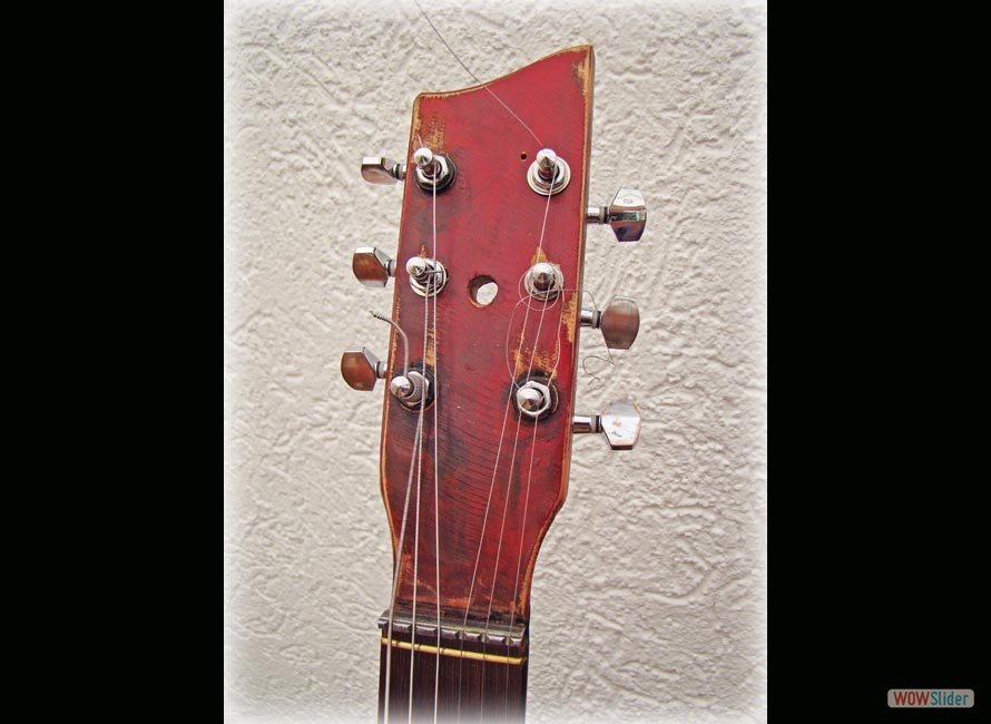 Guitar 7  Headstock