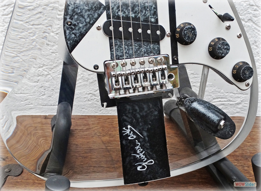 Guitar 8 Body front